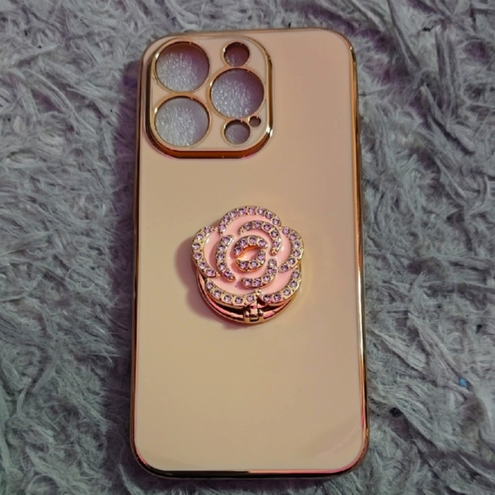 Unbranded Beautiful Pink Camilla W/ Rose Gold IPhone 15 Pro (BRAND NEW)